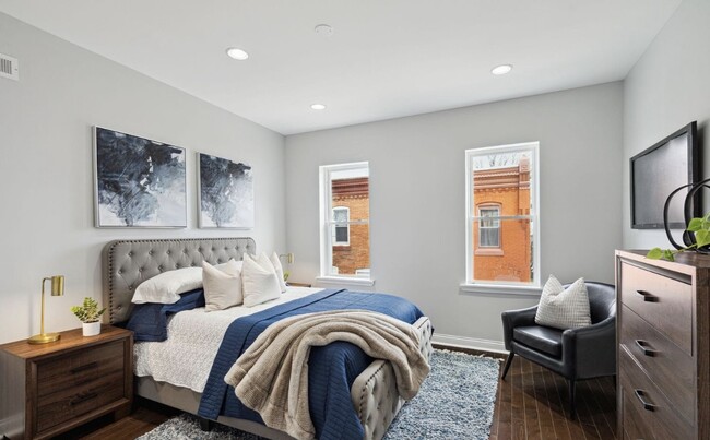 Foto del edificio - 2138 E Birch St