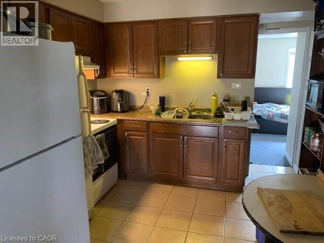 Photo du bâtiment - 65 Cardill Crescent