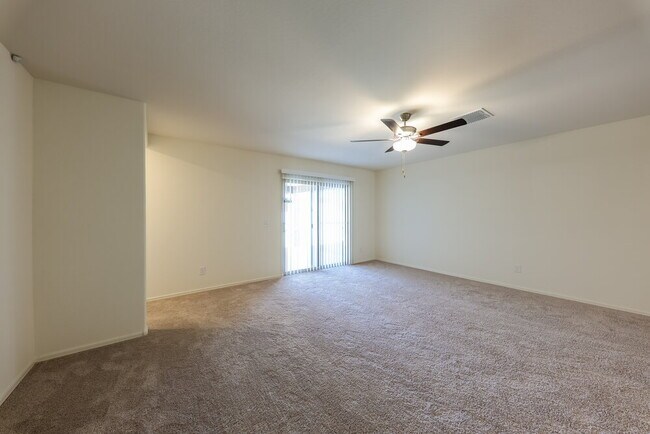 Foto del edificio - 25751 W Coles Rd