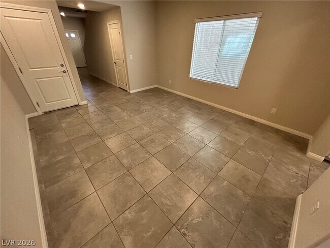 Foto del edificio - 7526 Pink Mimosa Ave