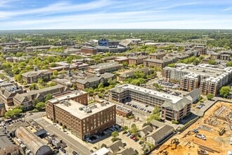Building Photo - 121 Wright St