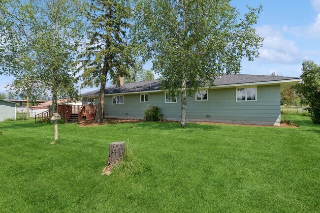 Building Photo - Whitefish Home