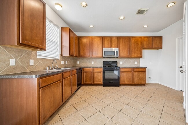 Foto del edificio - 25211 Hazel Ranch Dr