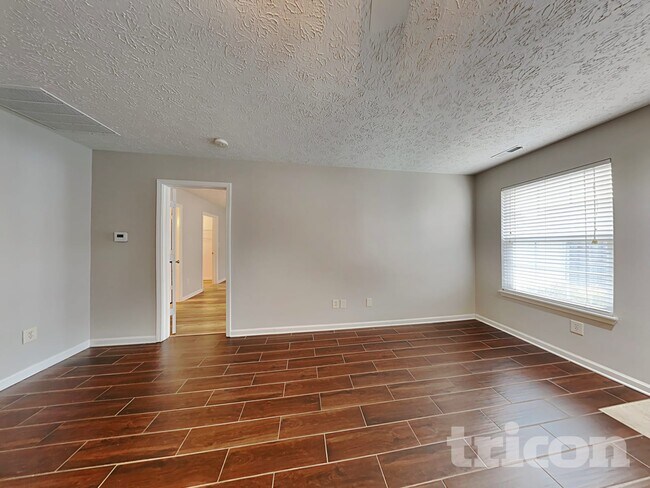 Building Photo - 5847 Mosaic Pl