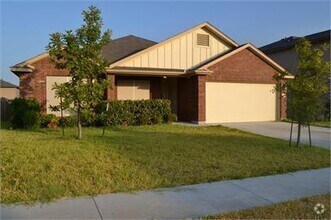 Building Photo - 2405 S Clear Creek Rd