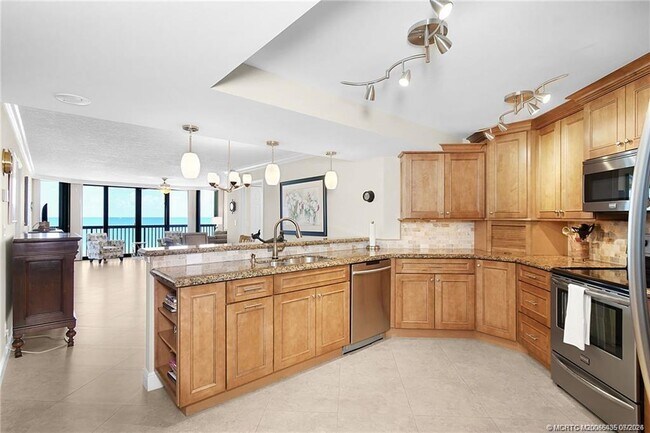Foto del edificio - 9550 S Ocean Dr