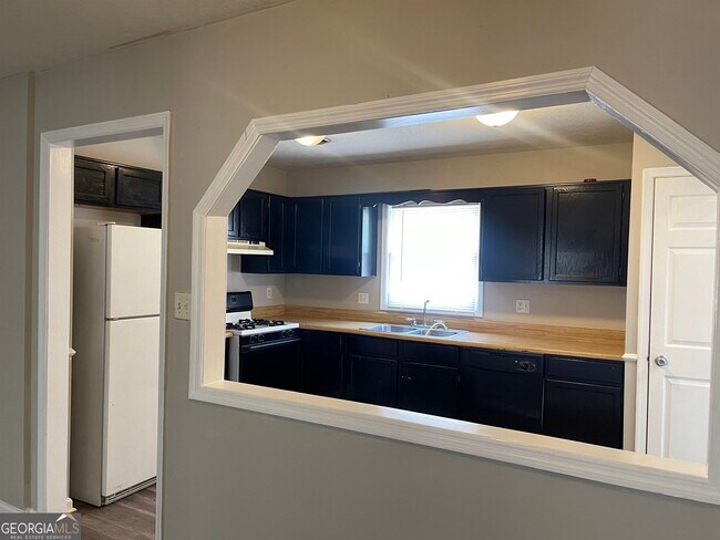 Foto del edificio - 105 Oak Hill Cir