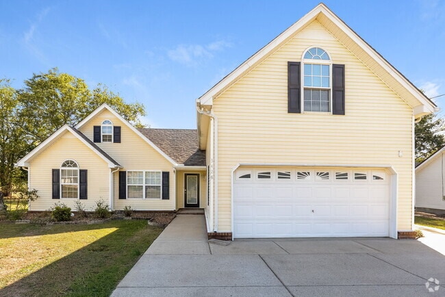 Building Photo - 3428 Hardwood Dr