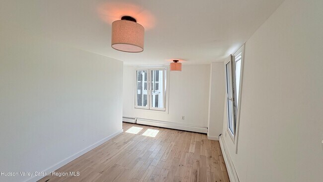 Foto del edificio - 725 Warren St
