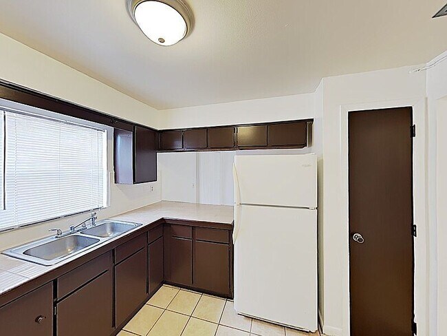 Foto del edificio - 605 Piedmont Dr SE