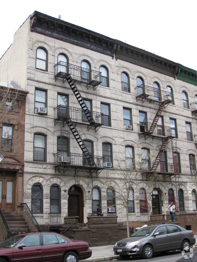 Foto del edificio - 308 Stuyvesant Ave