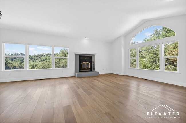 Foto del edificio - 9400 Chalk Hill Rd