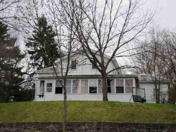 Primary Photo - 617 7th Ave