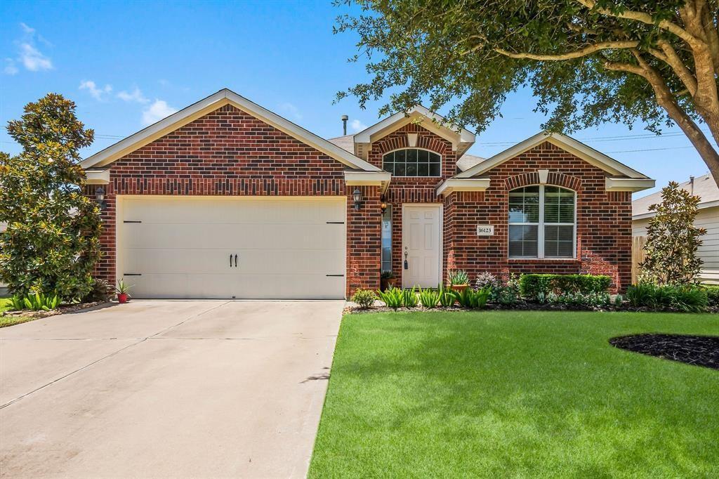 Foto principal - 16123 Duck Tail Ln