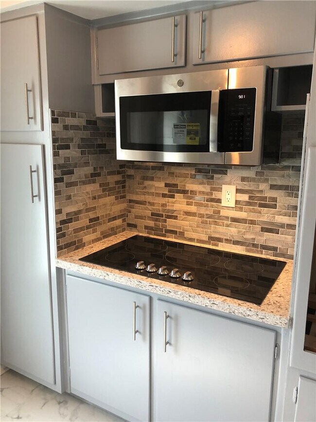 Foto del edificio - 2050 NE 39th St