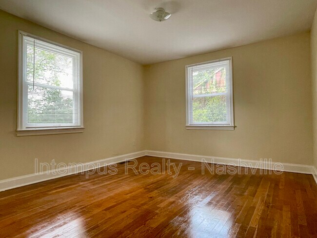 Foto del edificio - 1003 39th Ave N