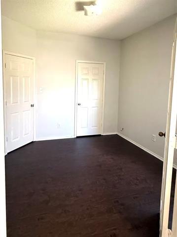 Building Photo - 6912 Hickory Creek