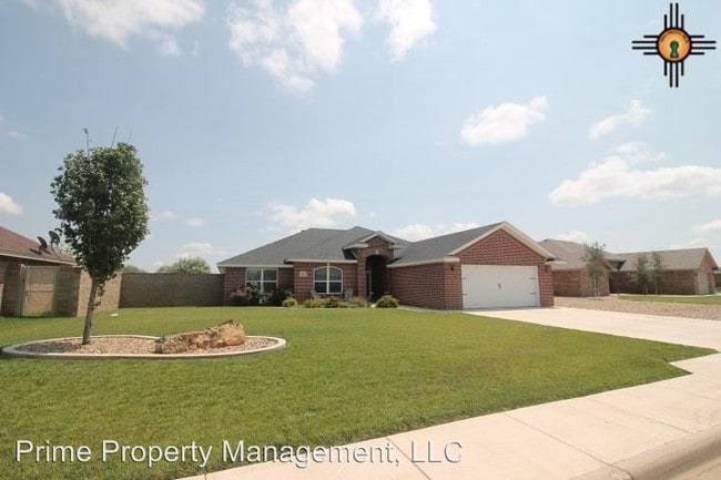 Building Photo - 4 br, 2.5 bath House - 3709 Woodlark Rd.