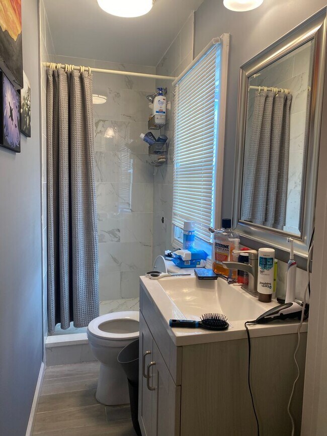 Foto del edificio - 3319 Parkview Ave