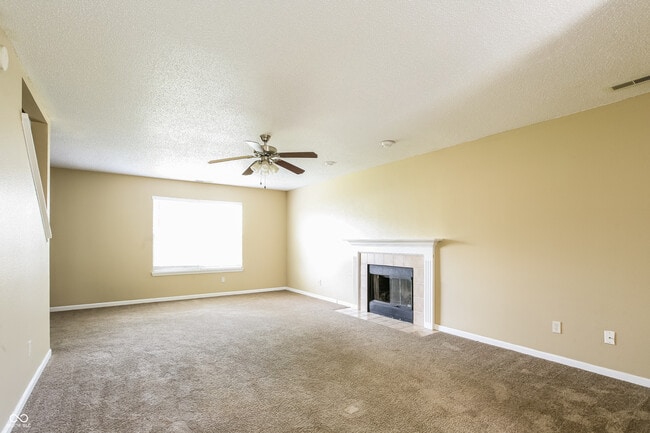 Building Photo - 10313 Cadogan Dr