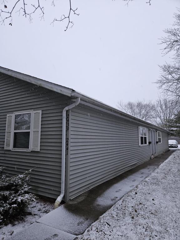 Foto del edificio - 2441 Grace Blvd