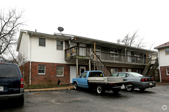 Foto del edificio - Elmwood Apartments