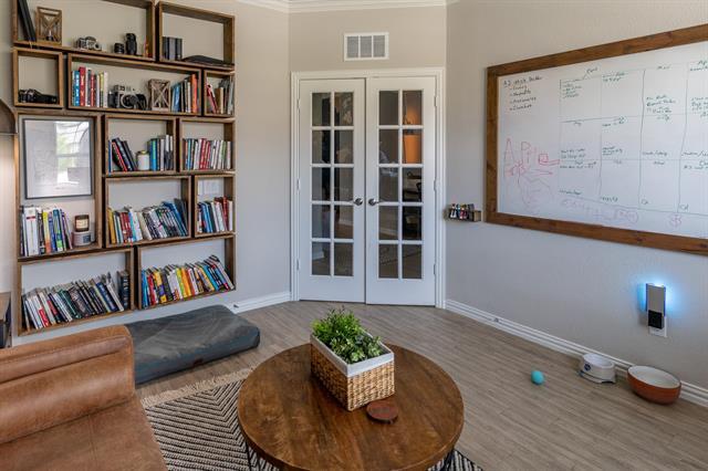Foto del edificio - 2613 Cowbird Wy