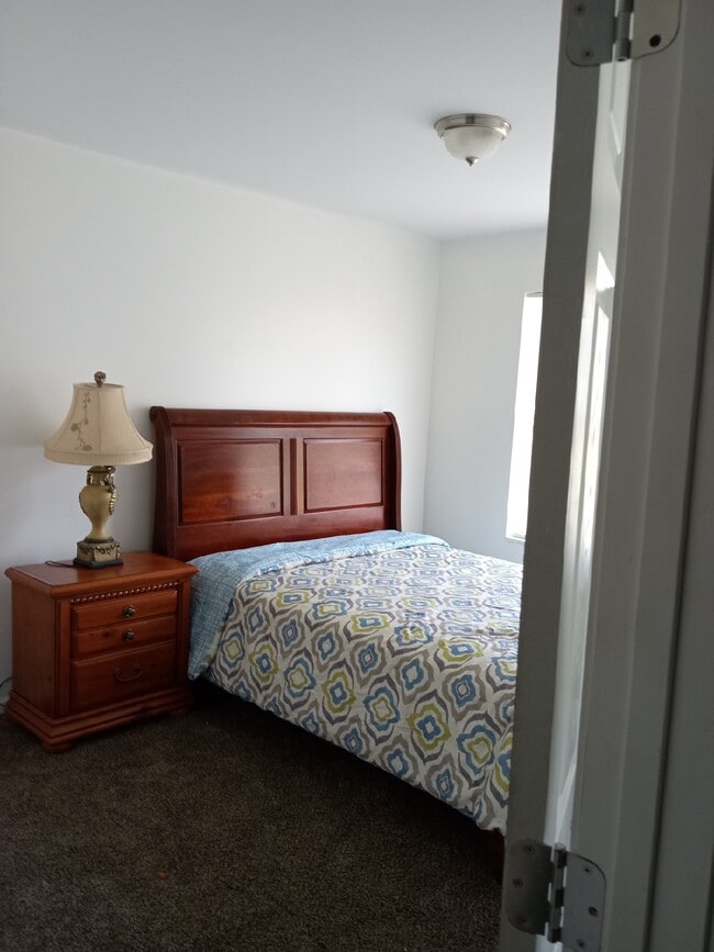 Foto del edificio - 1017 Wheel House Ln