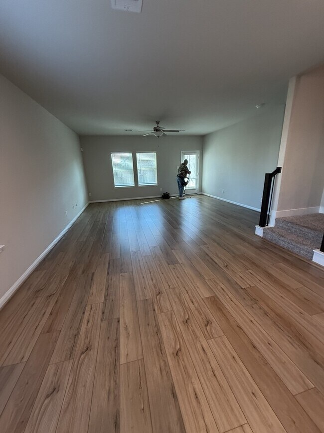 Foto del edificio - 6634 Bridge Mountain Trl