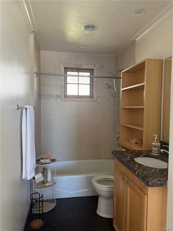 Building Photo - 333 N Hill Ave