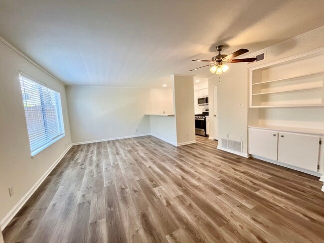 Building Photo - Bridgeport Apartment Homes