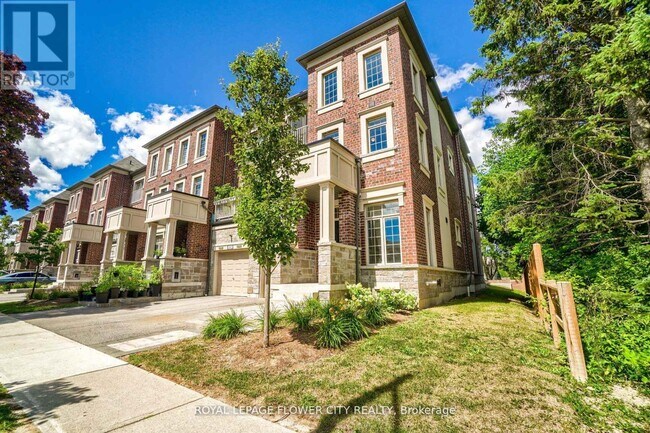 Building Photo - 947 Finley Ave