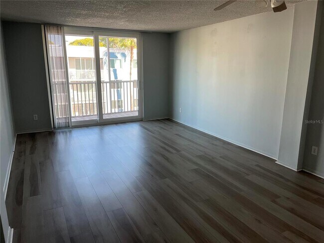 Foto del edificio - 2760 Coconut Bay Ln
