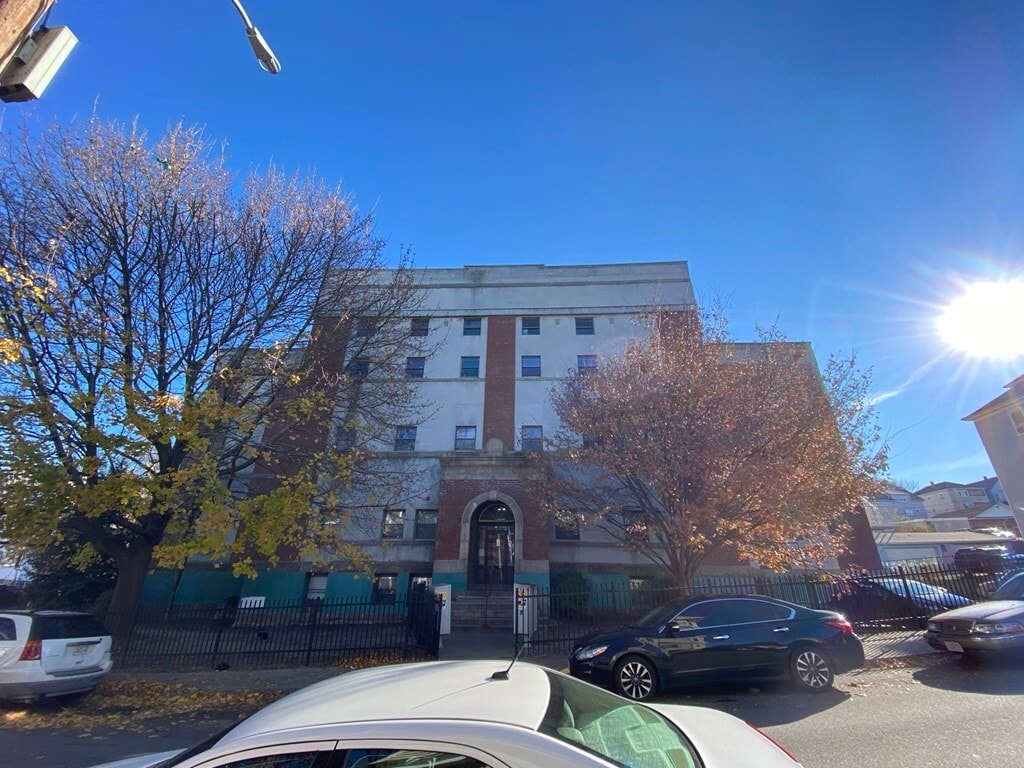 Primary Photo - 260 Fountain St