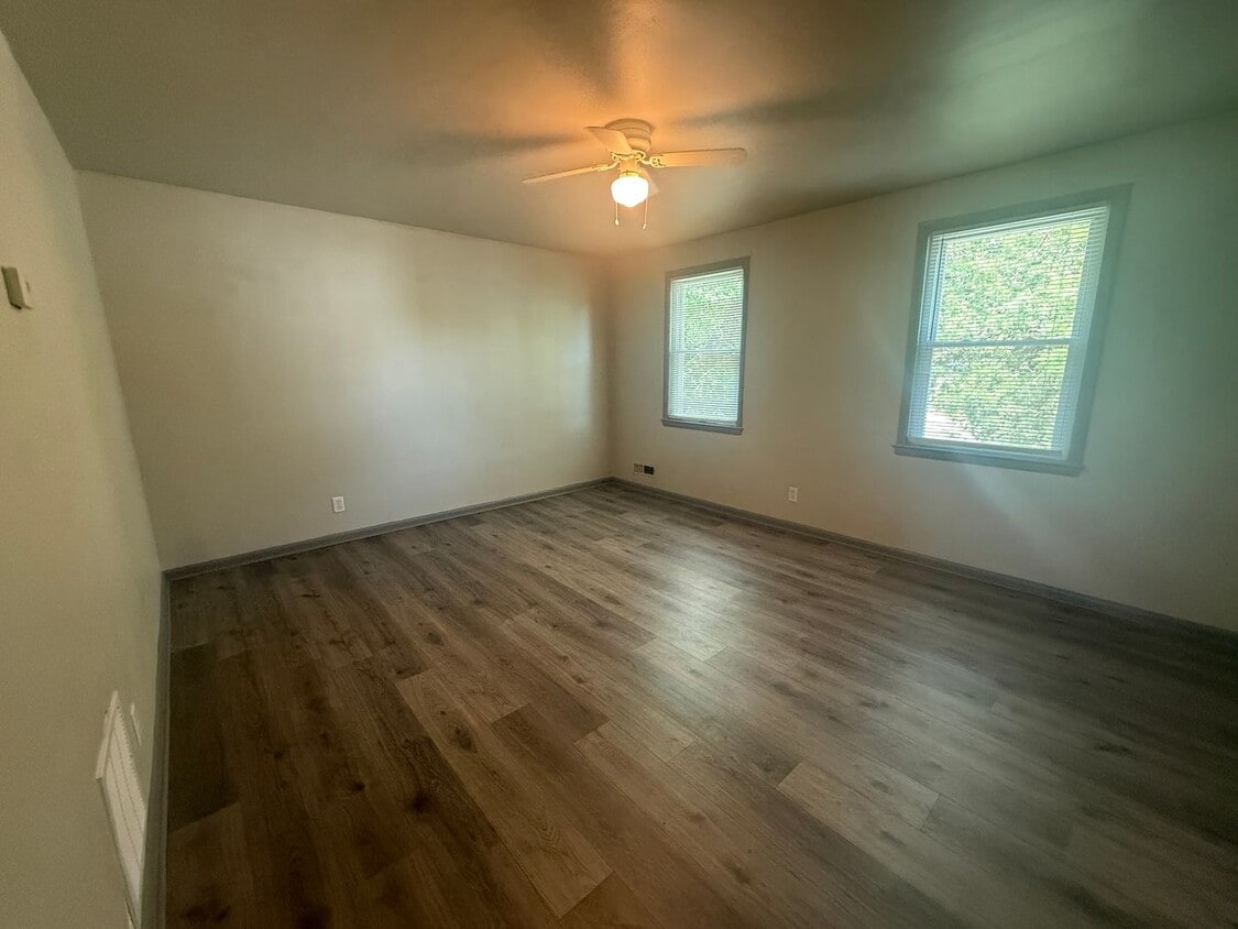 Photo - 3405 Frankford Ave