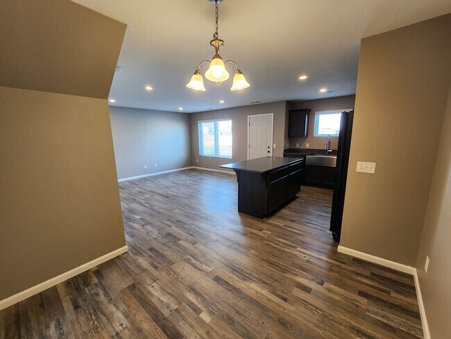 Building Photo - Move in Today! Lakewood Twin Home Across f...