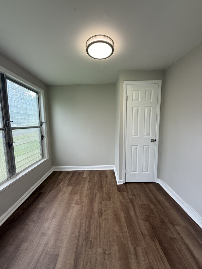 Foto del edificio - 1645 Woodland Ave SW