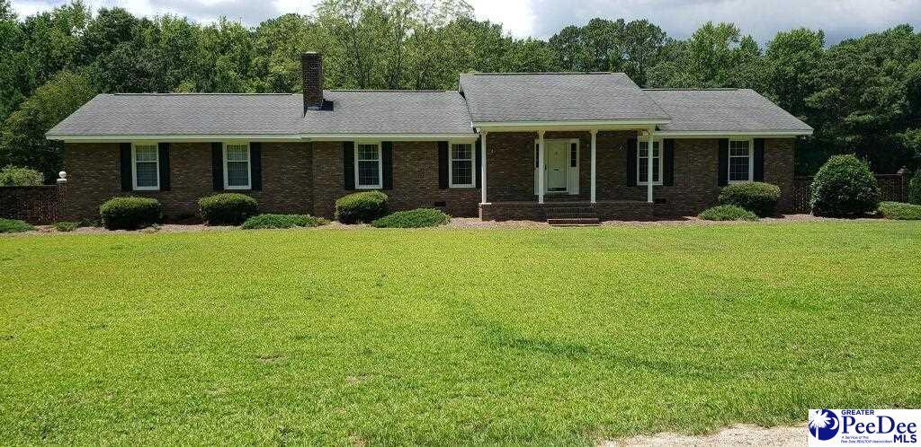 Primary Photo - 200 Christmas Tree Rd