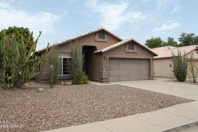 Foto del edificio - 740 W Baylor Ln