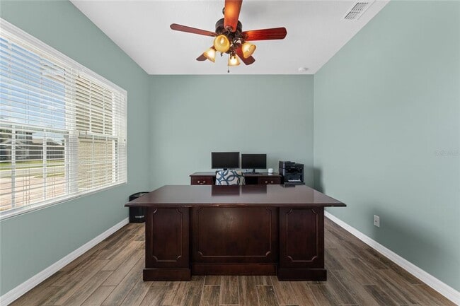Building Photo - 14537 San Lorenzo Dr