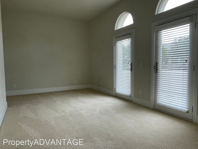 Building Photo - 4 br, 4.5 bath House - 7081 Corintia Street