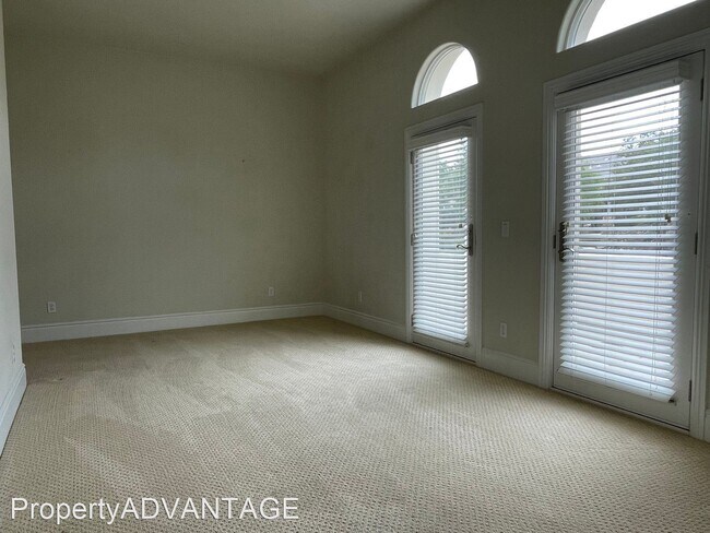 Foto del edificio - 4 br, 4.5 bath House - 7081 Corintia Street