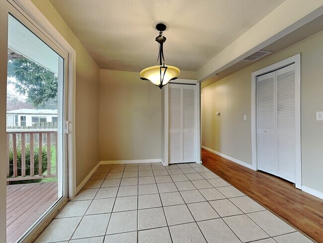 Foto del edificio - 2843 SW 102nd St