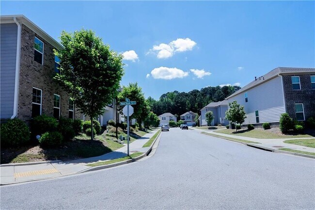 Building Photo - 4355 Magpie Dr