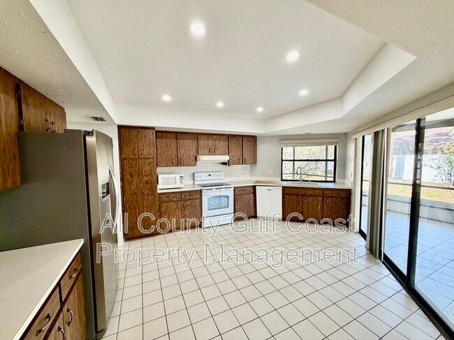 Foto del edificio - 1218 Waterside Ln