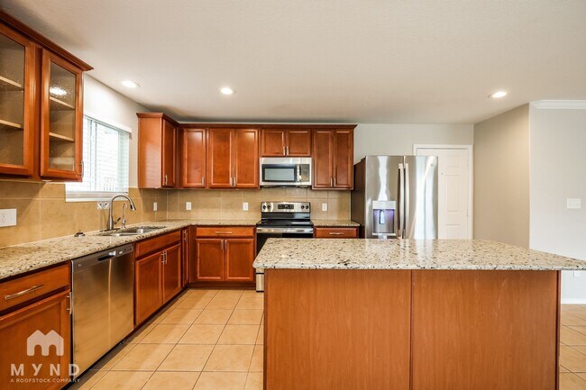 Building Photo - 11331 Fine Design