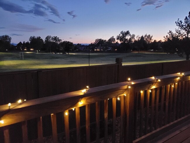 Foto del edificio - Open Ranch with 3 beds 2 baths and a 2-car...