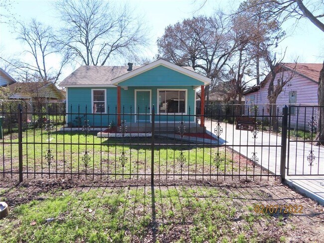 Foto del edificio - 6322 Gainesville St