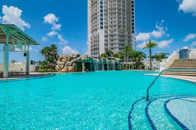 Building Photo - ***City Views | Towers of Channelside 2 Be...