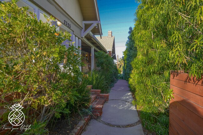 Foto del edificio - 2325 Cove Ave